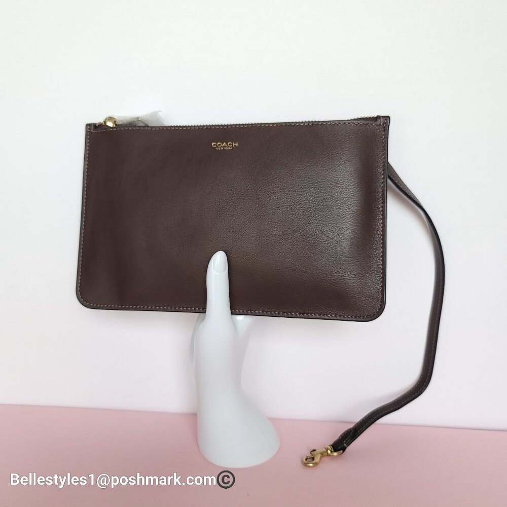 COACH Natural Grain Leather Top-Zip Pouch with Dog-clip Leash- Maple color⭐ - Picture 5 of 16